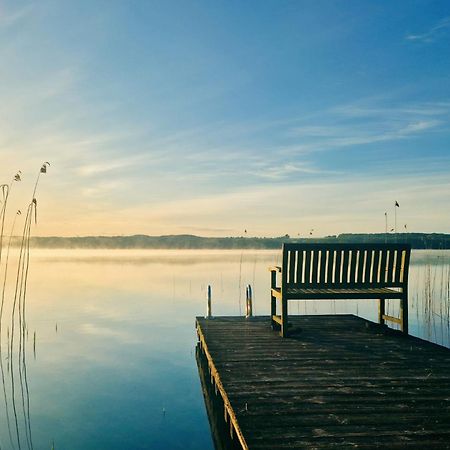 Ferien Am See Groß Sarau Bagian luar foto